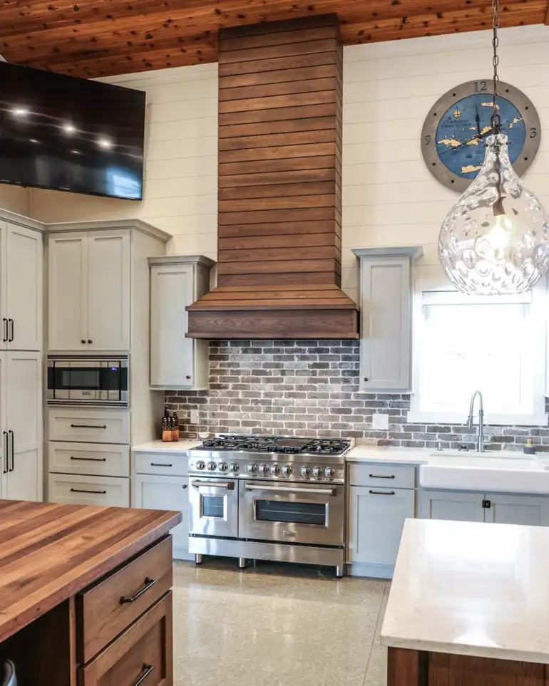 GRAVEL LANE DESIGN - 7 Ways to Elevate Your Kitchen Countertops
