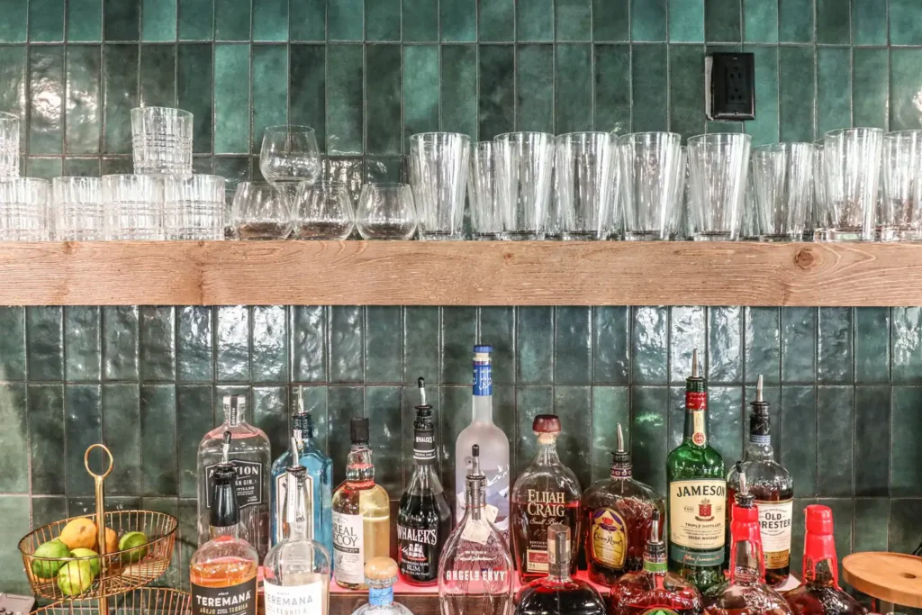 GRAVEL LANE DESIGN - Subway Tile Patterns and Tips