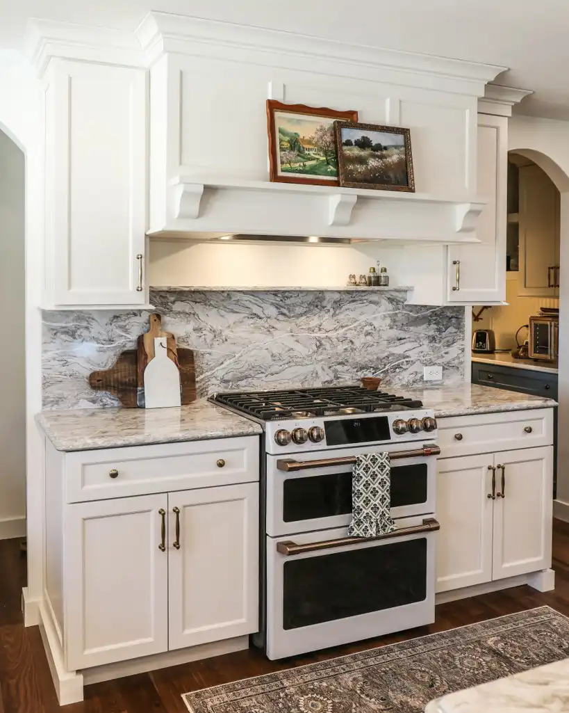 GRAVEL LANE DESIGN - Mixing Old & New: A Tour of This Charming Home Remodel - beautiful remodel of a kitchen stovetop
