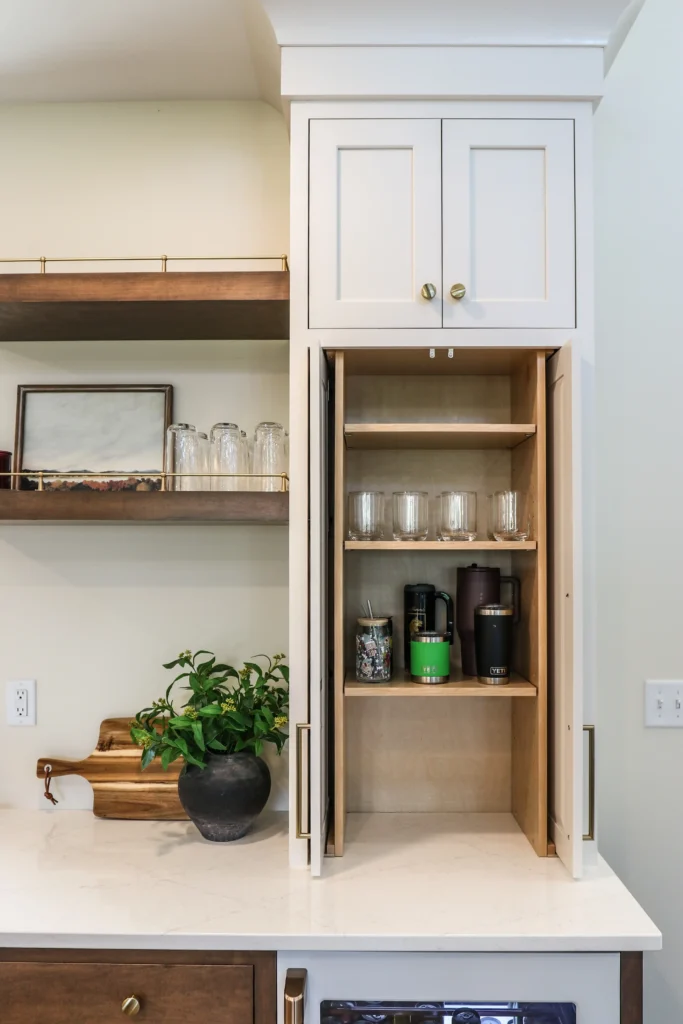 GRAVEL LANE DESIGN STUDIO - Designing for a New Build: Take the Cabinetry Tour