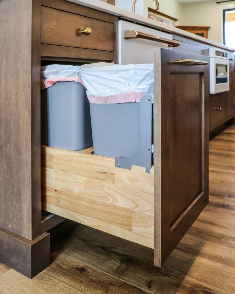 GRAVEL LANE DESIGN STUDIO - Designing for a New Build: Take the Cabinetry Tour