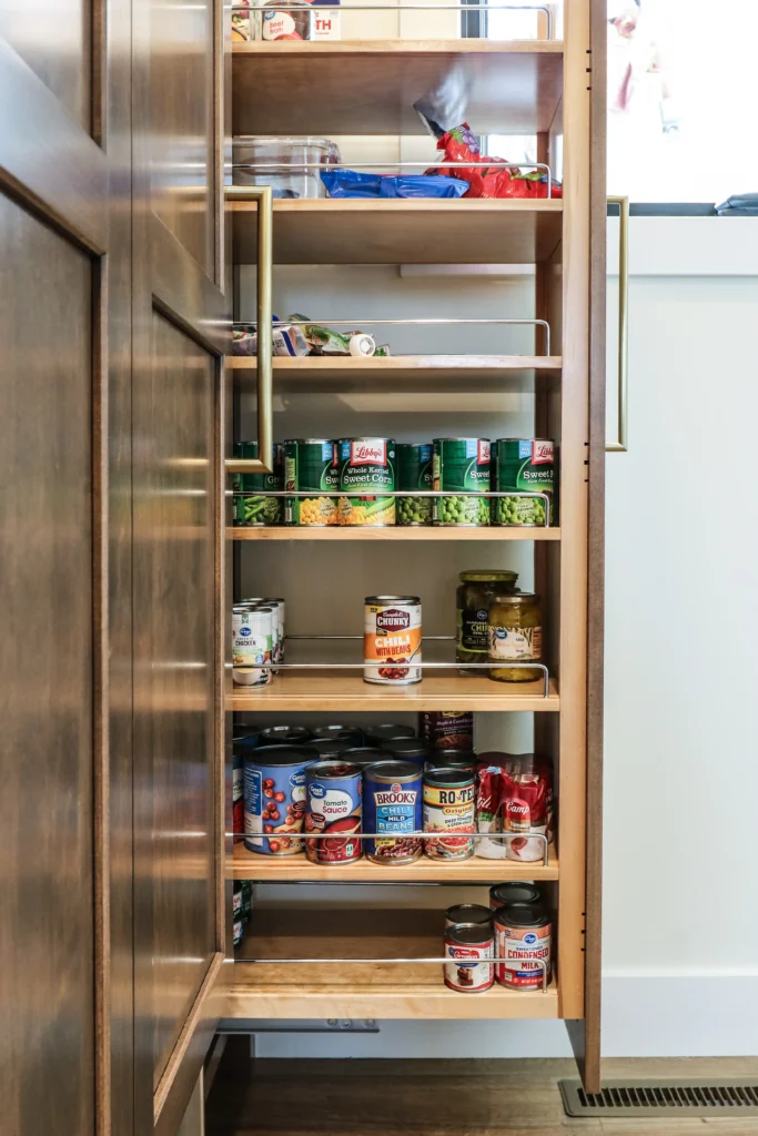 GRAVEL LANE DESIGN STUDIO - Designing for a New Build: Take the Cabinetry Tour